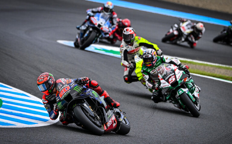 Fabio Quartararo battles the pack for a P12 finish, 2024 MotoGP Japan