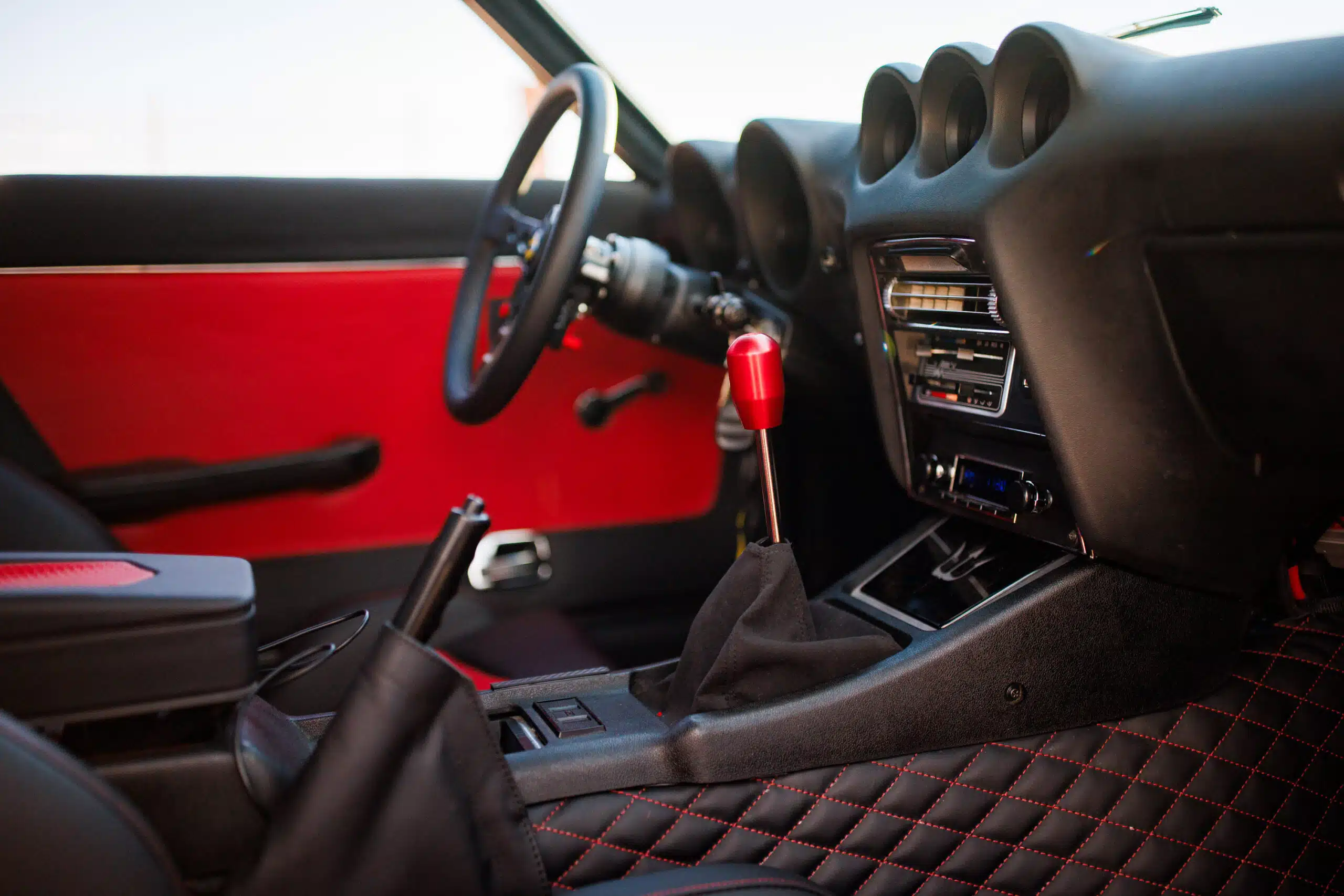 John Lau’s 1971 Datsun 240Z, billet shift knob, 2024 SEMA Show